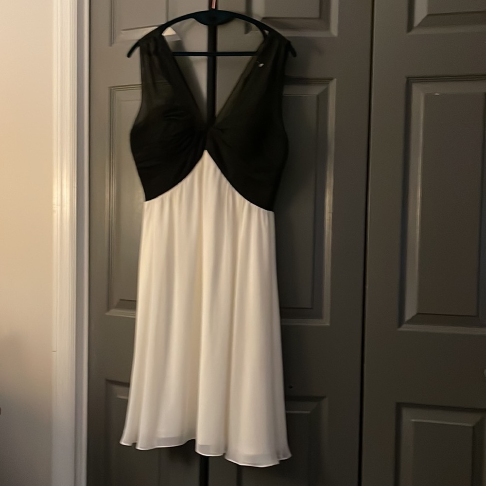 NWT White House Black Market 👗 dress 6